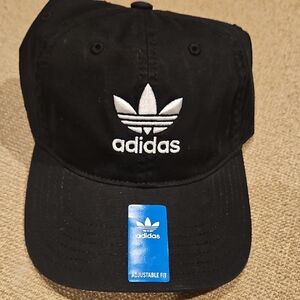 NWT Adidas Originals Relaxed Adjustable Strapback Hat Embroidered Logo OSFA